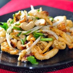 ยำสามกรอบ