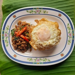 [อร่อยซ่ากับโค้ก] ผัดกะเพรา +  โค้ก ออริจินัล (กระป๋อง)