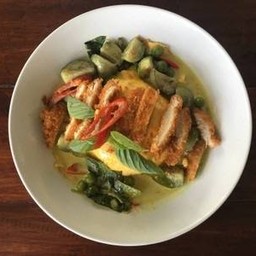 ข้าวไข่ข้นเขียวหวานไก่ย่าง