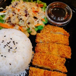 เซตข้าวหมูทอดทงคัตสึ