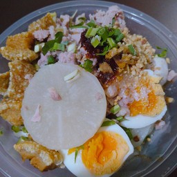 เส้นเล็กต้มยำไข่หมูรวมเมนูขายดี