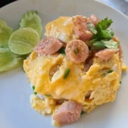 ข้าวผัดแหนม+ราดไข่ข้นกุ้ง