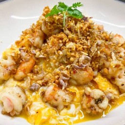 ข้าวไข่ข้นทะเลผัดกระเทียม