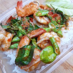 พริกแกงทะเล  ราดข้าว
