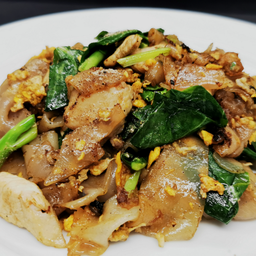 ผัดซีอิ้ว ทำเฉพาะเส้นใหญ่เท่านั้น