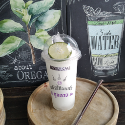 มะนาวสดน้ำผึ้ง (ปั่น)