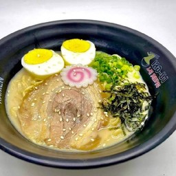 ราเมงซุปกระดูกหมู