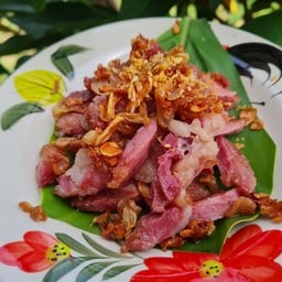 แหนมชี่โครงเนื้อทอด