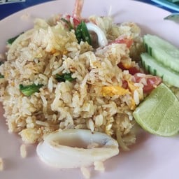 ยินดีตามสั่ง ลานหน้ามอ.