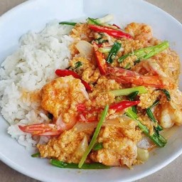 ข้าวผัดผงกะหรี่กุ้ง