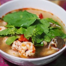 ต้มยำน้ำใสใบกะเพราทะเล