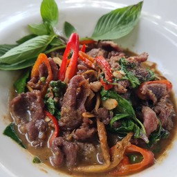 ผัดฉ่าเนื้อสันนอก