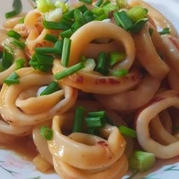 ข้าวหมึกน้ำมันหอย