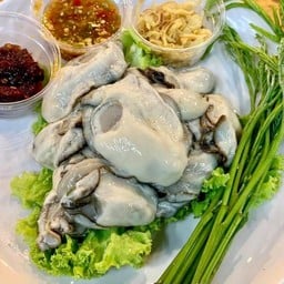 หอยนางรมทรงเครื่อง