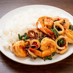 ข้าวกะเพราทะเล