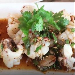 ลาบปลาหมึก