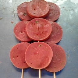 ลูกชิ้นทอด by เฮียบูรณ์