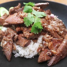 ข้าวตับกระเทียบพริกไทย