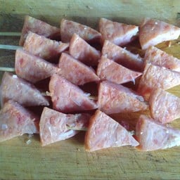 หมูกระเทียม