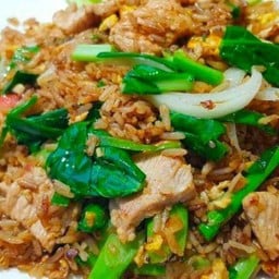ข้าวผัดหมูโบราณ