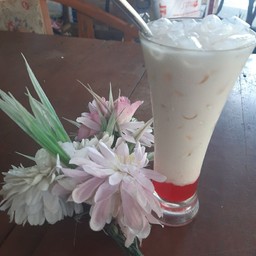 สตรอเบอร์รี่โยเกิรต