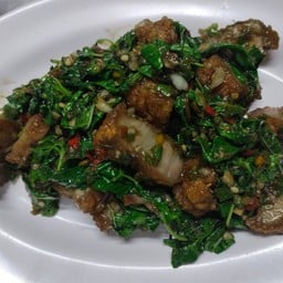 หมูกรอบ