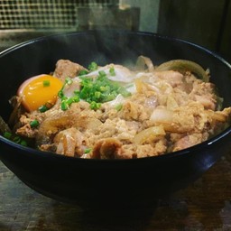 ข้าวหน้าไก่ไข่ตุ๋น