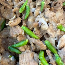 หมูผัดกะปิ