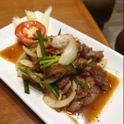 ยำหมูย่าง