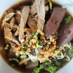 ก๋วยเตี๋ยวเป็ดพะโล้