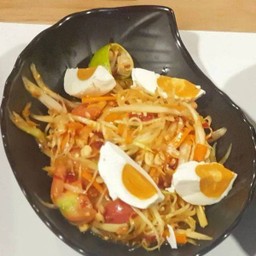 ตำไทยไข่เค็ม