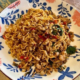 กะเพราไวไว เนื้อสับ