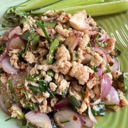 ลาบหมู(กับข้าว)