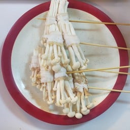 สามชั้นพันเห็ดชิเมจิ