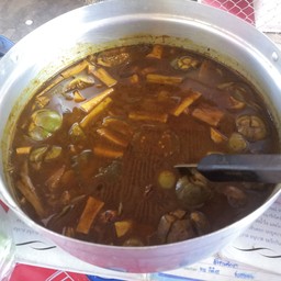 ขนมจีนแกงไตปลา