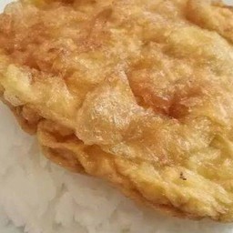 ข้าวไข่เจียวโหระพาหมูสับ