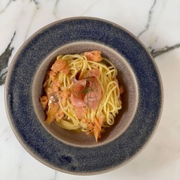 สปาเก็ตตี้คาโบนาร่า แซลม่อนรมควัน