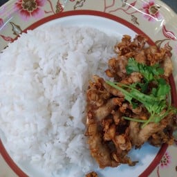 สามชั้นน้ำปลา ราดข้าว