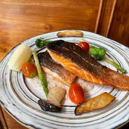 เสต็กแซลม่อน Honey Mustard Sauce 150g.