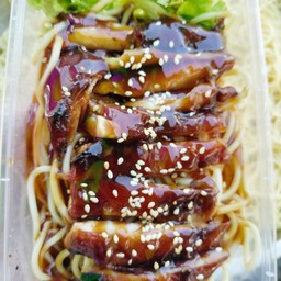 บะหมี่ไก่ย่างซอสเทอริยากิ