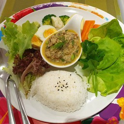 ข้าวสลัดน้ำพริกปลาทู