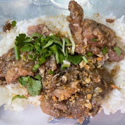 กระเทียม หมูตุ๋น