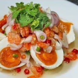 ยำไข่เค็ม
