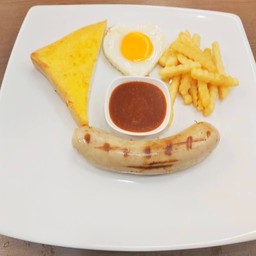 ไส้กรอกหมูทรงเครื่อง