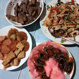 ยำรสเด็ด เน้นเผ็ดไม่เน้นทาน -