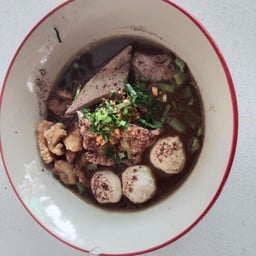 นายแอ๊ด สำนักบก