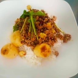 ข้าวราดเต้าหู้ระเบิด