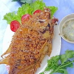 ปลาทับทิมทอดกระเทียม