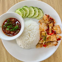 ข้าวหมูร้องไห้