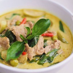 แกงเขียวหวานเนื้อ